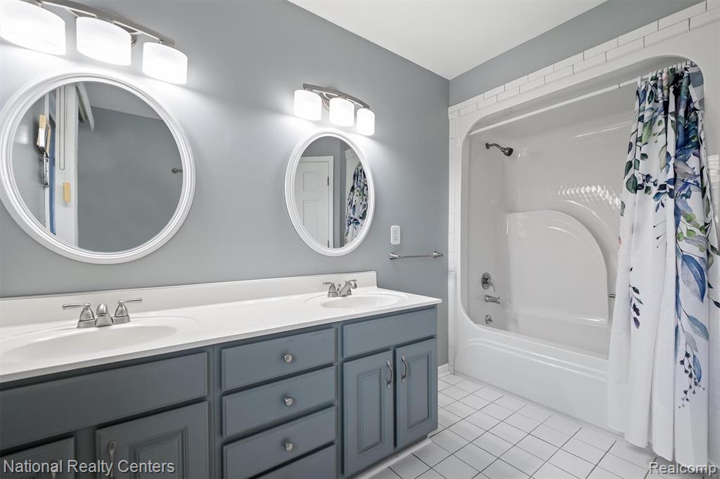 667 Shortridge Avenue Rochester Hills, MI 48307 - Photo 12 of 27