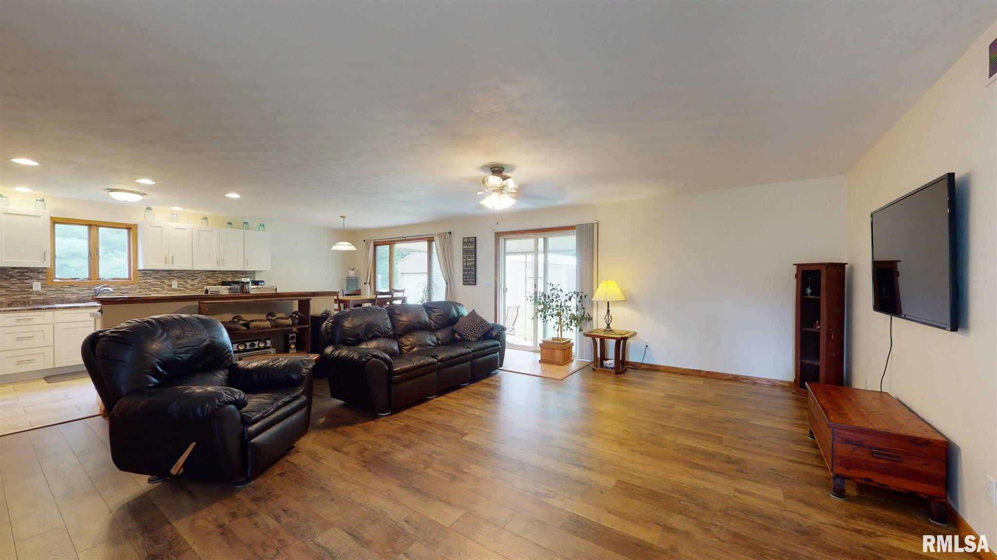 13601 West Clark Road Glasford, IL 61533 - Photo 19 of 49 Gallery Image 19