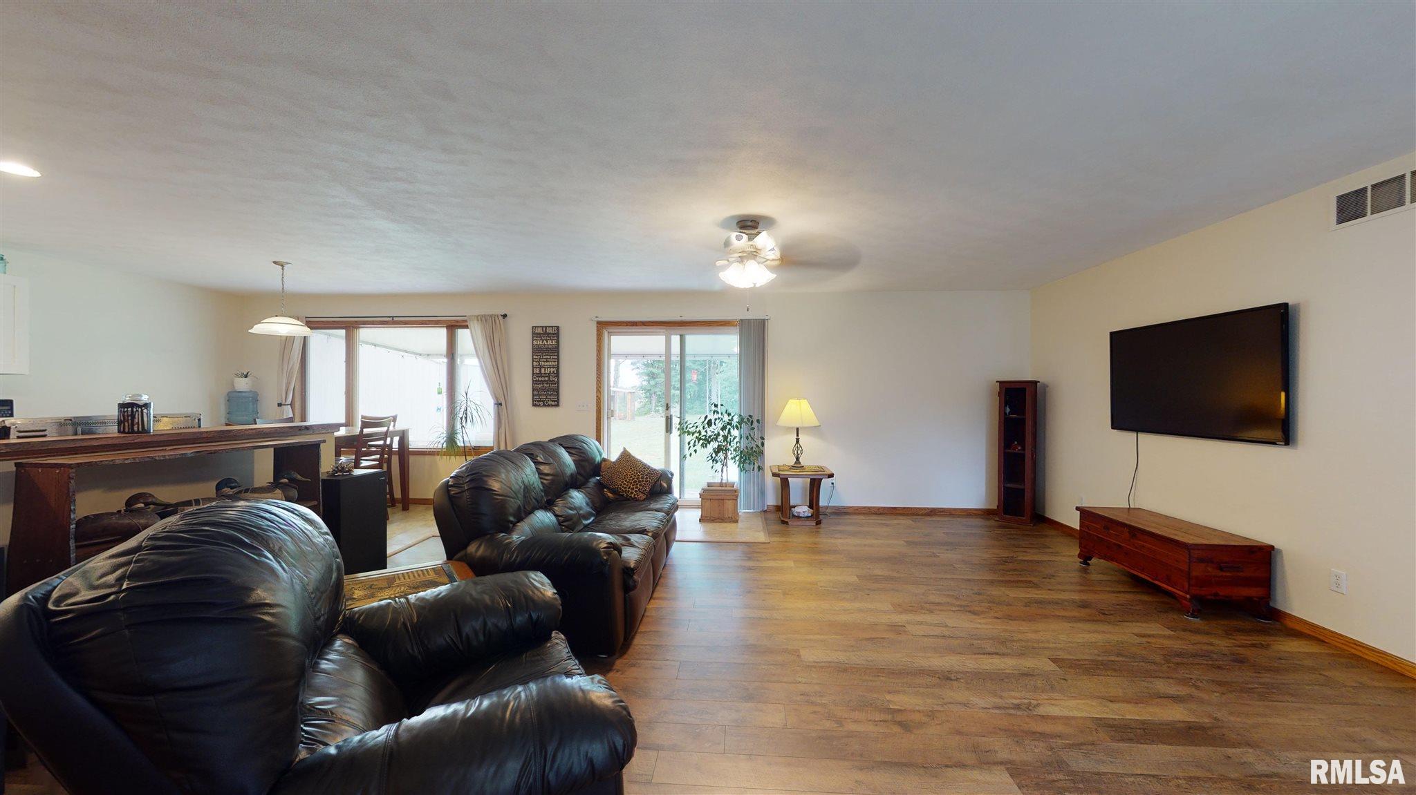 13601 West Clark Road Glasford, IL 61533 - Photo 20 of 49 Gallery Image 20
