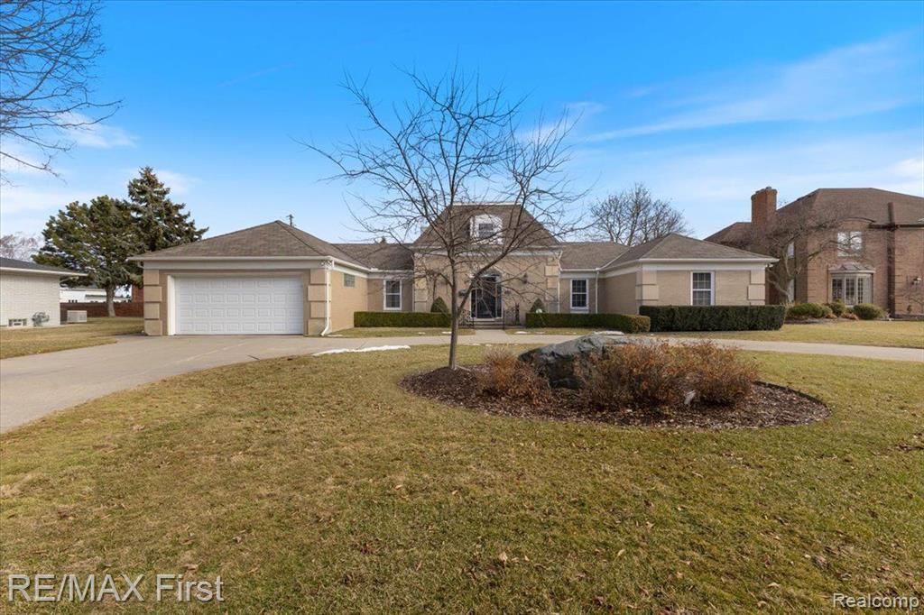 754 Shelden Road Grosse Pointe Shores, MI 48236 - Photo 39 of 44