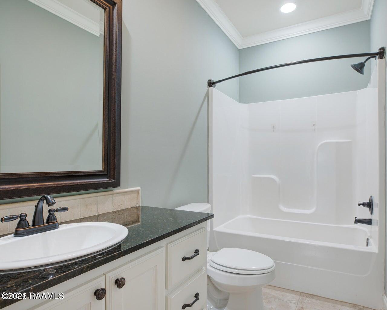 919 Russo Road New Iberia, LA 70563 - Photo 11 of 13 20260508004735818681000000-o