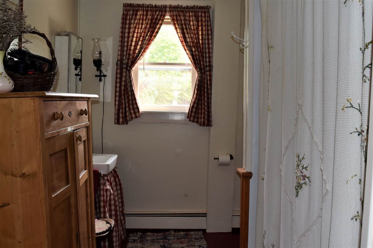 398 Parker Road Pittsford, VT 05763 - Photo 19 of 40