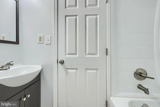 $1,100 | 4413 Falls Bridge Drive, Unit H, Baltimore, MD 21211