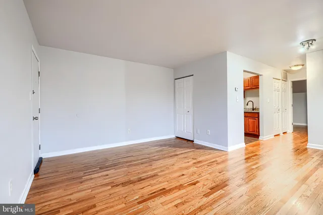 $1,100 | 4413 Falls Bridge Drive, Unit H, Baltimore, MD 21211