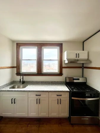 $1,300 | 2316 North Leclaire Avenue, Unit 2, Chicago, IL 60639