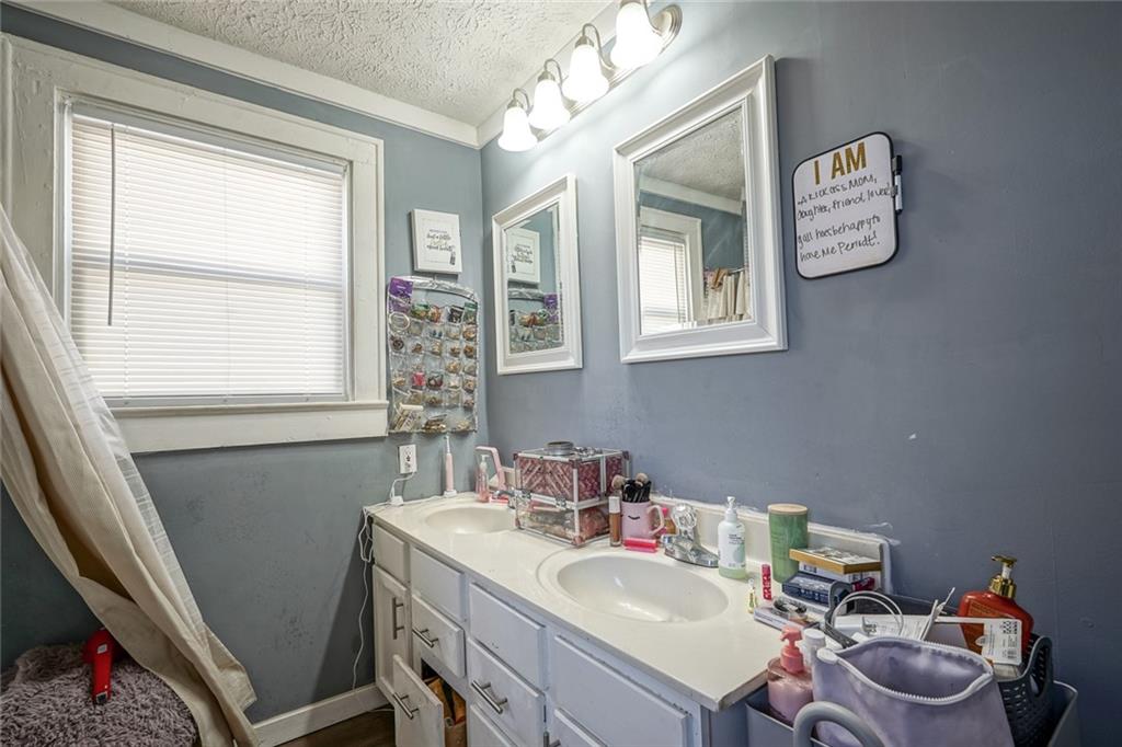 1750 North Rural Street Indianapolis, IN 46218 - Photo 14 of 18