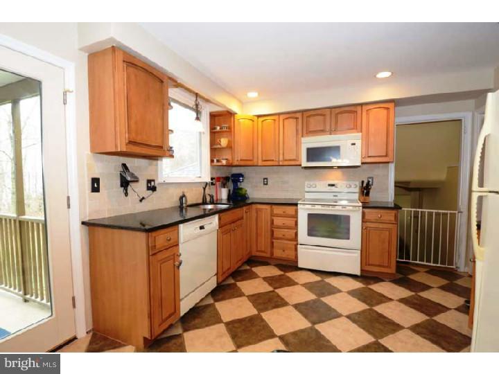 344 Homestead Road Wayne, PA 19087 - Photo 8 of 23