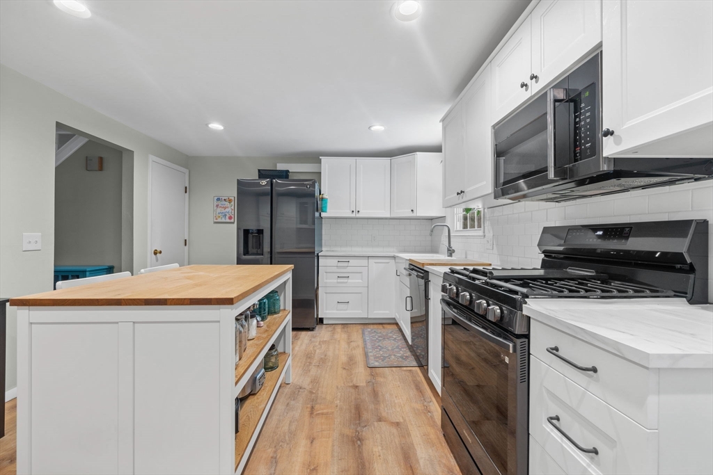 145 Dover Road, Unit 145 Millis, MA 02054 - Photo 6 of 14 Gallery Image 6