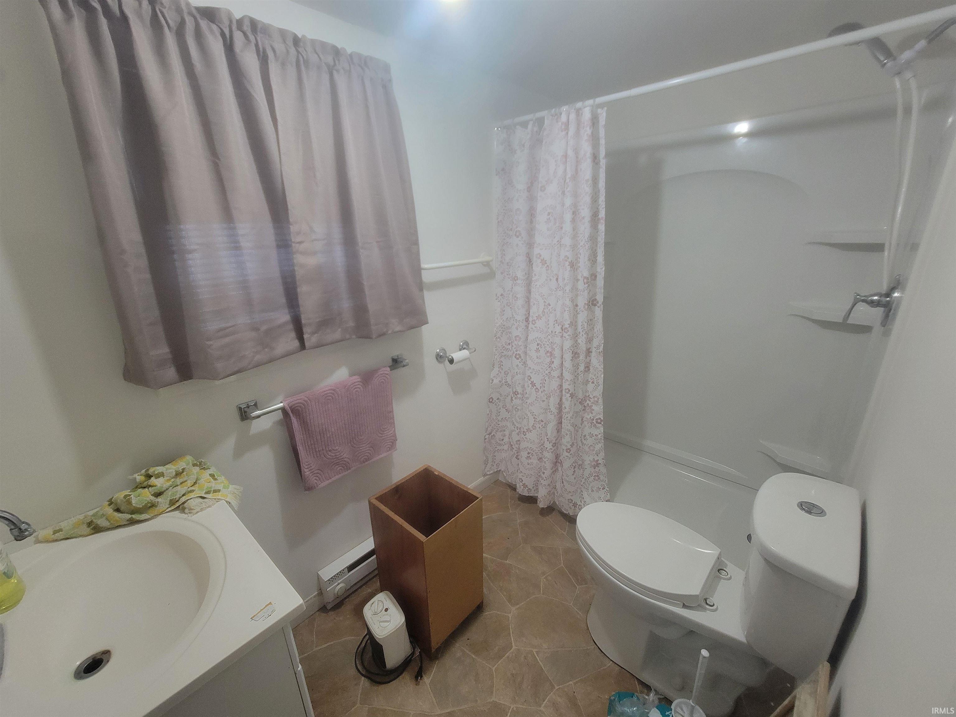 637 East Main Street Portland, IN 47371 - Photo 6 of 10