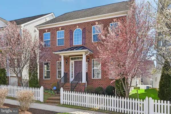 $860,000 | 12244 Bluffwood Terrace, Clarksburg, MD 20871