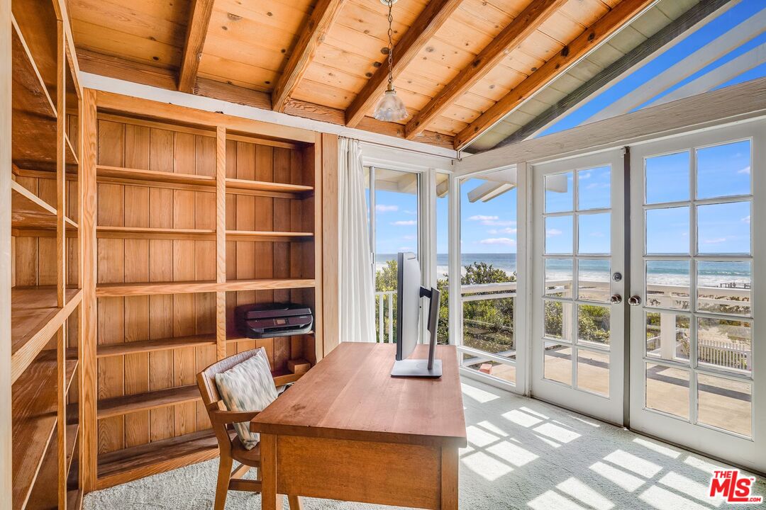 30800 Broad Beach Road Malibu, CA 90265 - Photo 17 of 27 a view of a livingroom with furniture