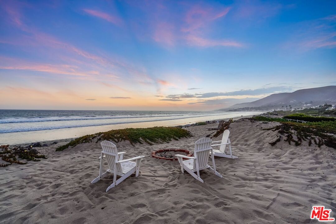 30800 Broad Beach Road Malibu, CA 90265 - Photo 4 of 27 a view of an ocean and beach