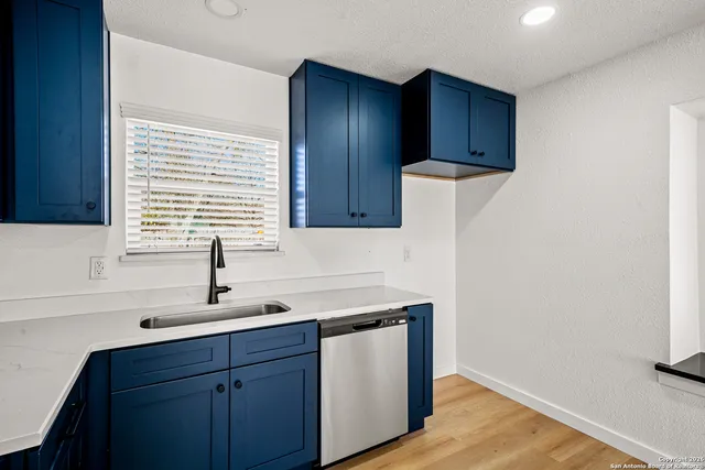 $1,700 | 3325 Cliffside Drive, Schertz, TX 78108