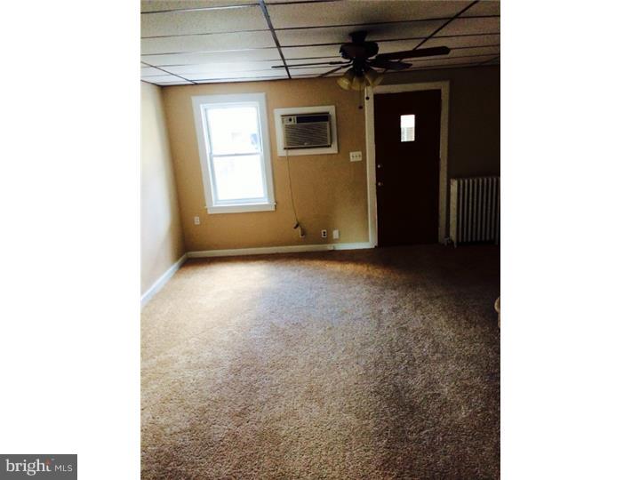 142 Laurel Road Sharon Hill, PA 19079 - Photo 2 of 10 Living Room
