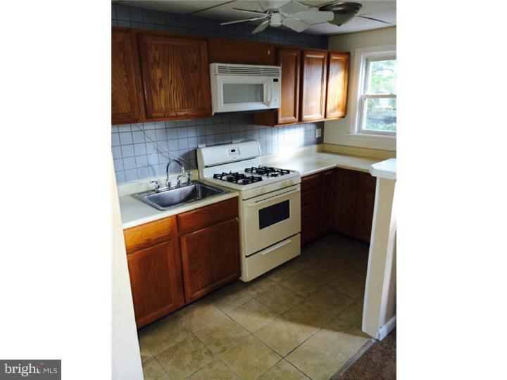 142 Laurel Road Sharon Hill, PA 19079 - Photo 5 of 10 Kitchen