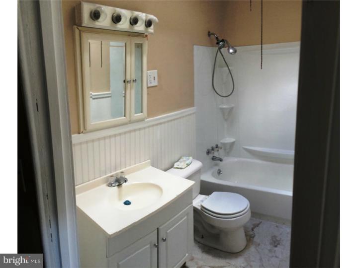 142 Laurel Road Sharon Hill, PA 19079 - Photo 10 of 10 Bathroom