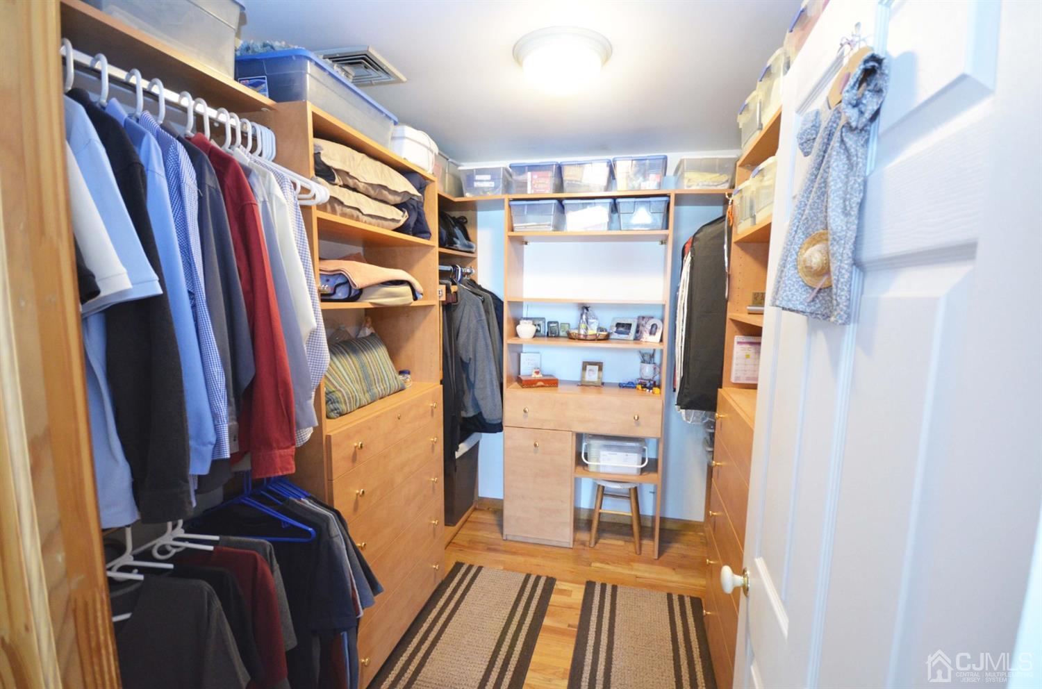 317 New Durham Road Piscataway, NJ 08854 - Photo 9 of 24 Gallery Image 9