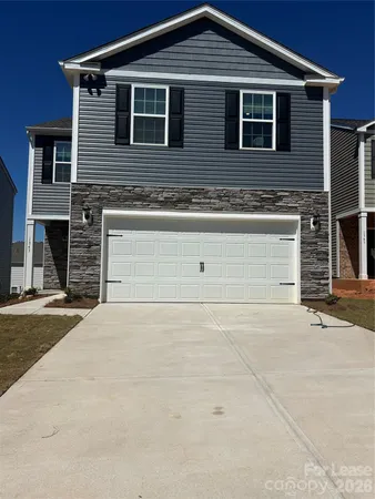 $2,345 | 1343 37th Ave Lane Northeast, Hickory, NC 28601