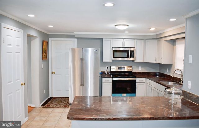 $825,000 | 1932 South Kenmore Street, Arlington, VA 22204