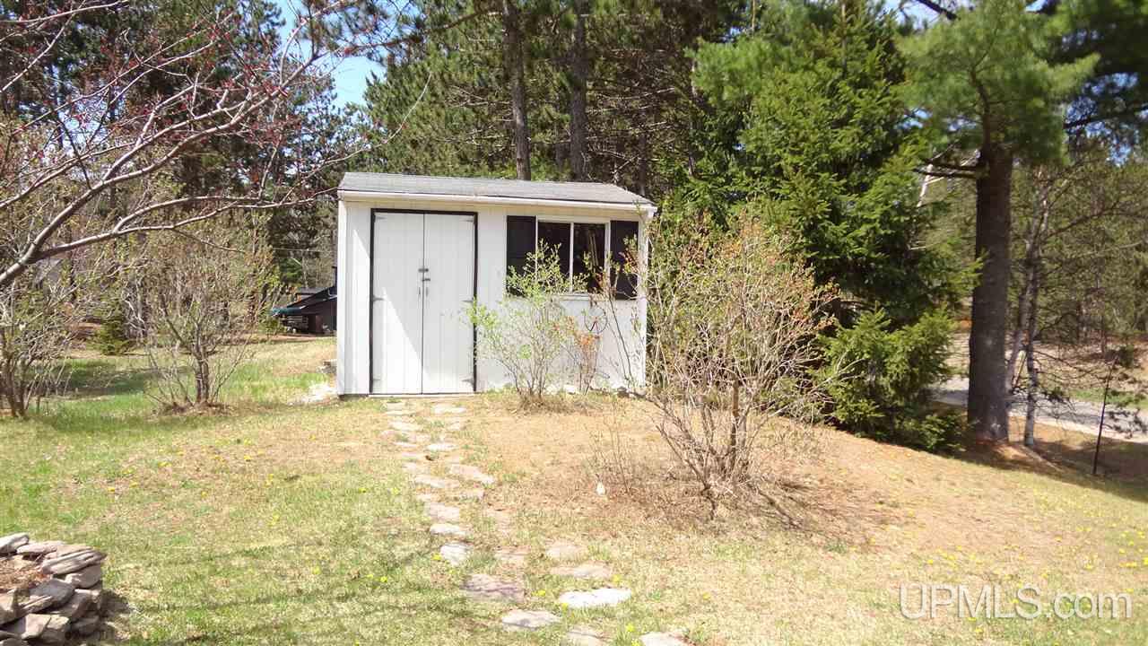 516 Riverside Road Marquette, MI 49855 - Photo 33 of 36