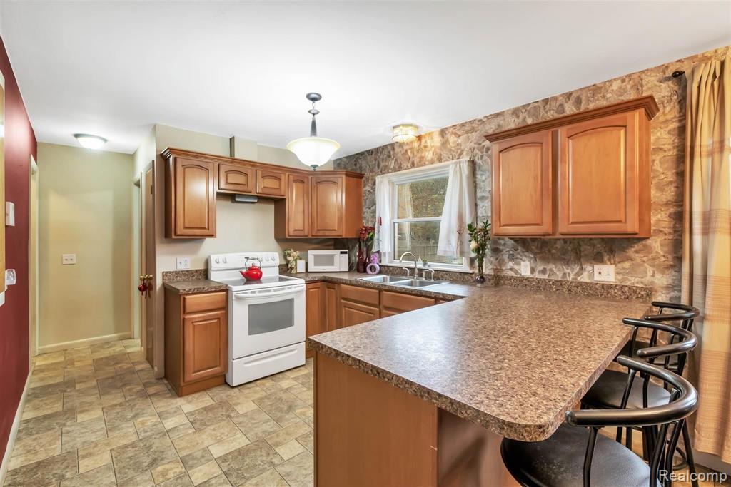 200 South Elms Road Flushing, MI 48433 - Photo 9 of 33