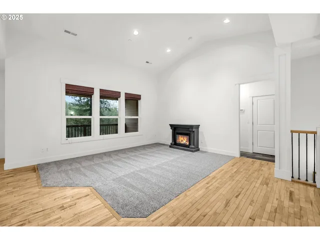 $899,900 | 18308 Northeast Neer Circle, Amboy, WA 98601