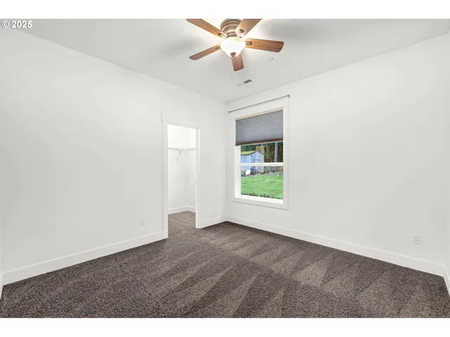 $899,900 | 18308 Northeast Neer Circle, Amboy, WA 98601