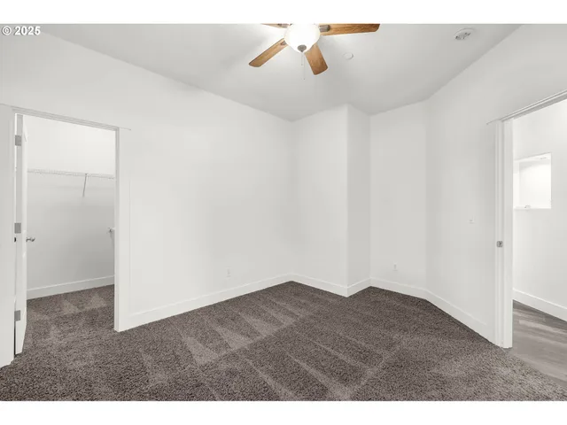 $899,900 | 18308 Northeast Neer Circle, Amboy, WA 98601