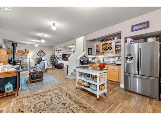 $899,900 | 18308 Northeast Neer Circle, Amboy, WA 98601