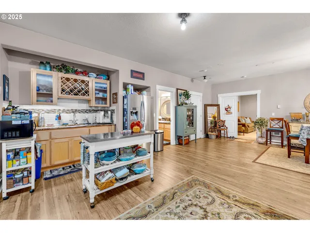 $899,900 | 18308 Northeast Neer Circle, Amboy, WA 98601