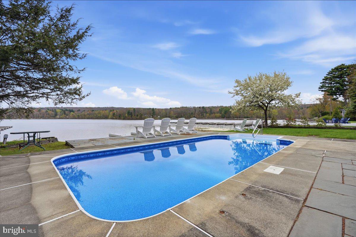 114 Shore Road Tafton, PA 18464 - Photo 103 of 137