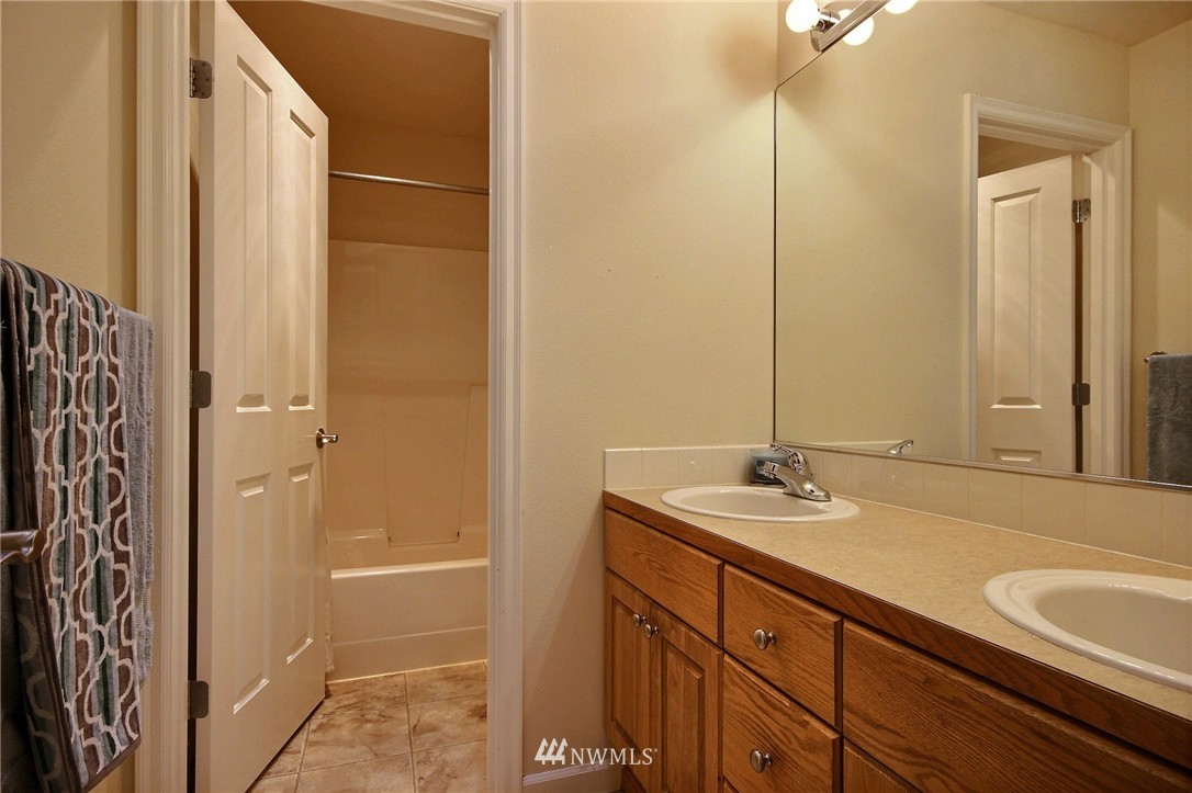 17014 164th Way Southeast Renton, WA 98058 - Photo 16 of 25