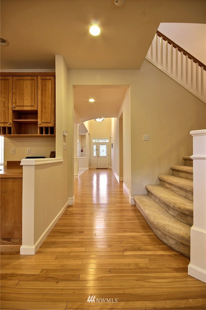 17014 164th Way Southeast Renton, WA 98058 - Photo 4 of 25
