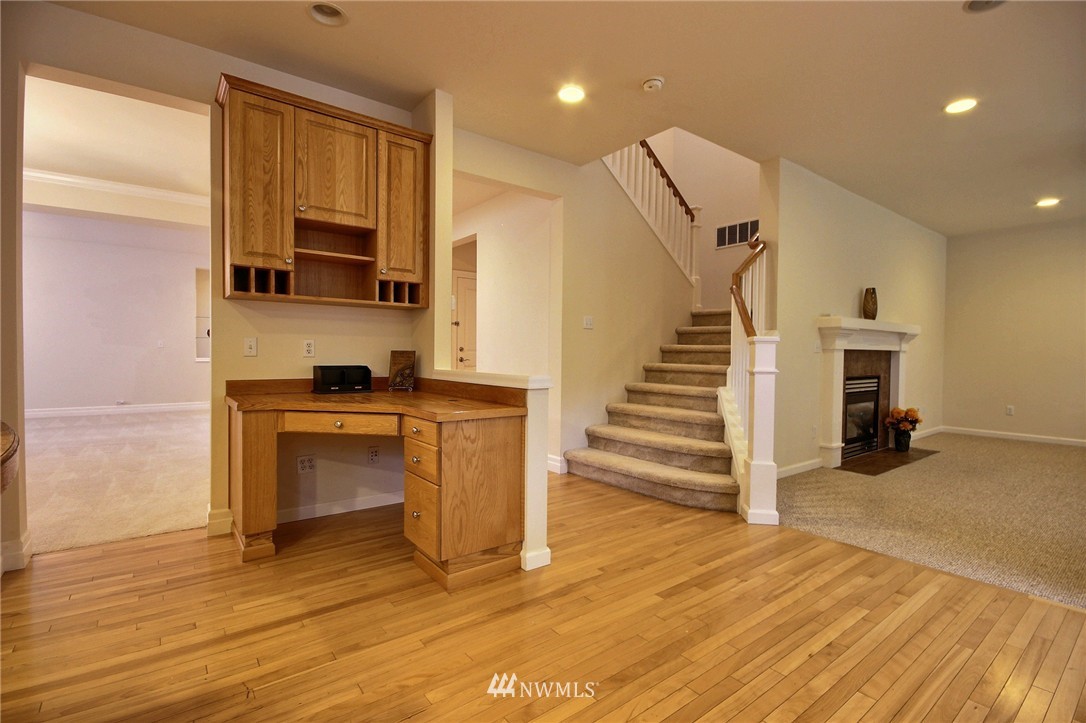 17014 164th Way Southeast Renton, WA 98058 - Photo 5 of 25