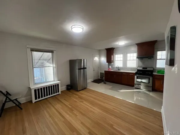 $1,150,000 | 27-30 165th Street | Murray Hill - Flushing
