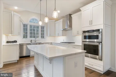 $1,225,000 | 1376 Memorial Drive, Warminster, PA 18974