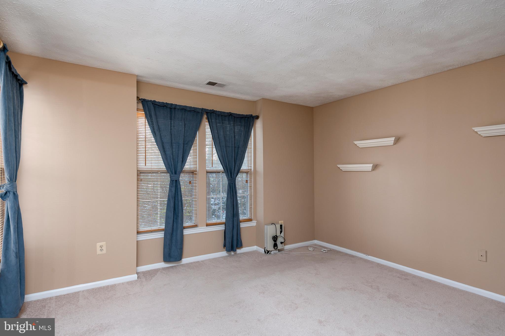 6435 Greenfield Road, Unit 1201 Elkridge, MD 21075 - Photo 9 of 19 Primary Bedroom