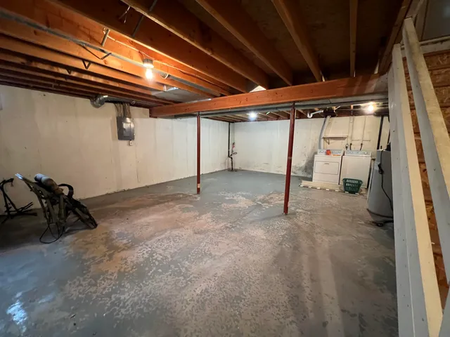 $339,900 | 4322 Menasha Avenue, Manitowoc, WI 54220