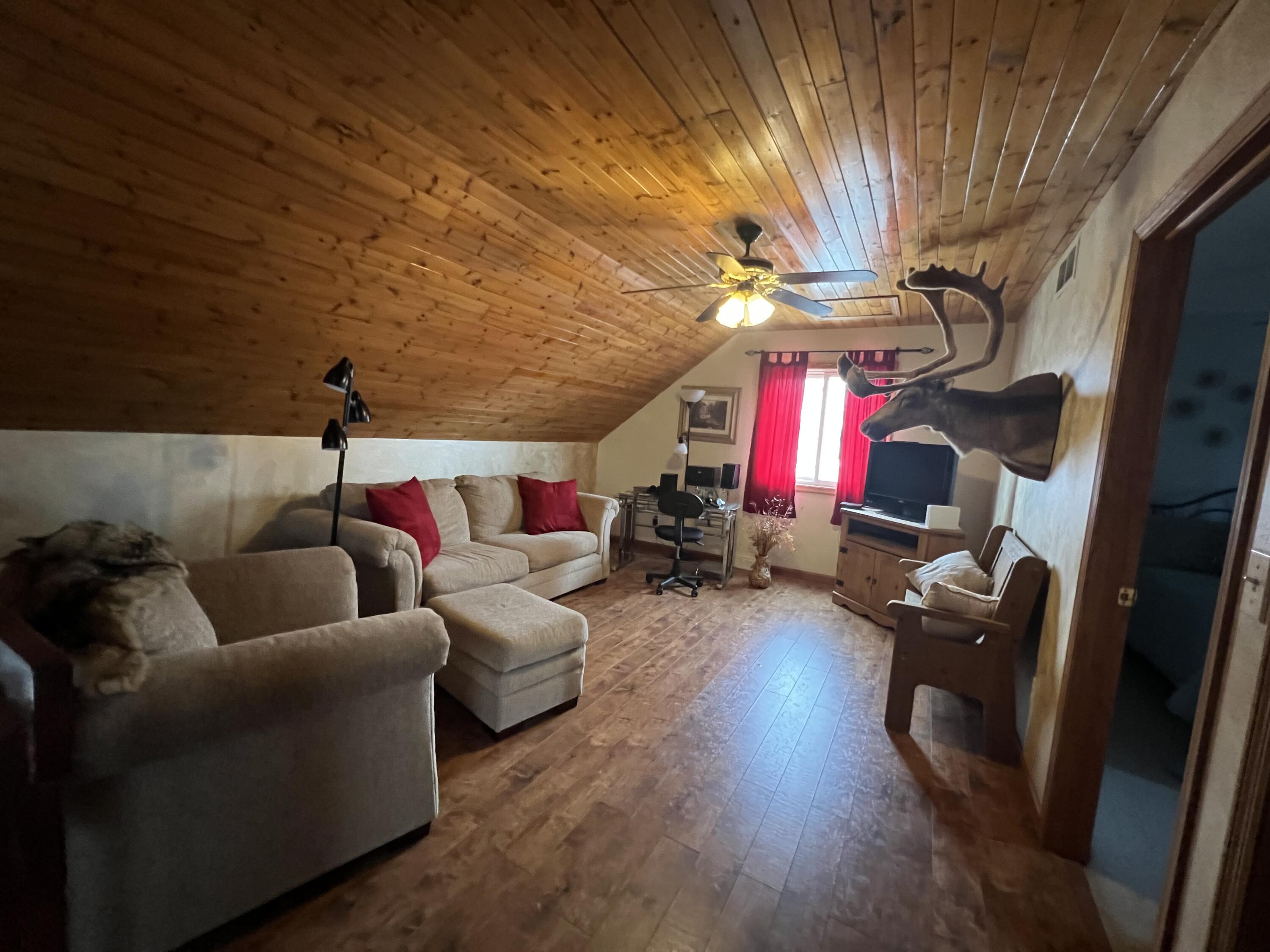 4322 Menasha Avenue Manitowoc, WI 54220 - Photo 29 of 41 IMG_3427