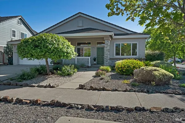 $1,098,000 | 956 Allen Street, Petaluma, CA 94954