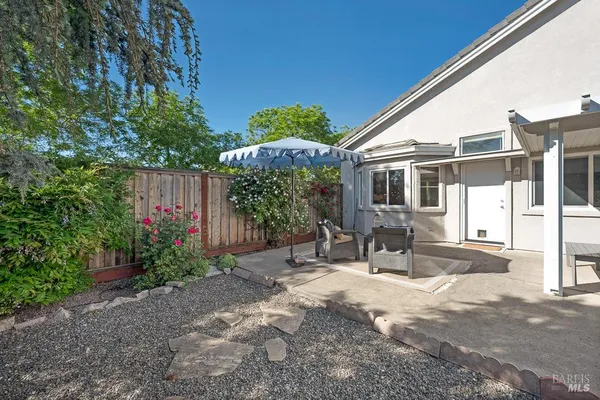 $1,098,000 | 956 Allen Street, Petaluma, CA 94954