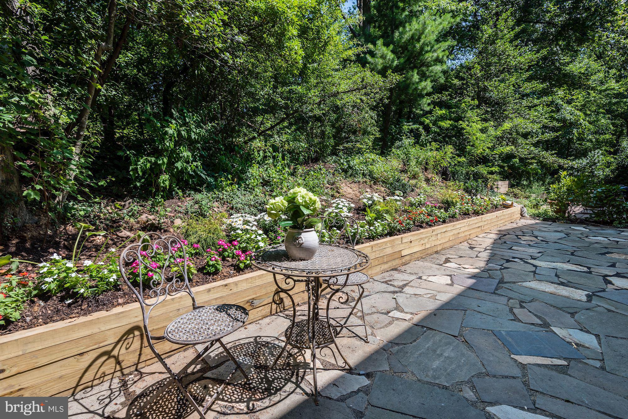 1659 Preston Road Alexandria, VA 22302 - Photo 19 of 26 a view of an outdoor space