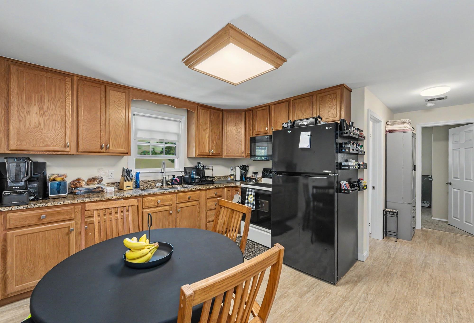 132 Barretts Hill Road Hudson, NH 03051 - Photo 22 of 51 Gallery Image 22