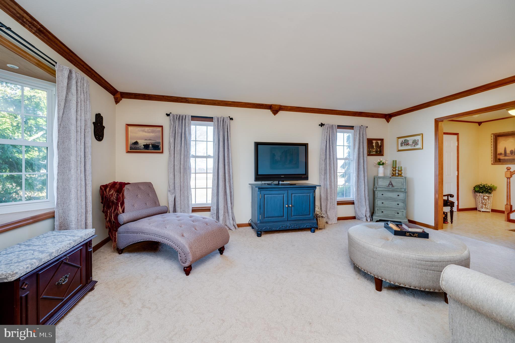 304 Bunkerhill Road Robesonia, PA 19551 - Photo 8 of 73 .. is the living room.