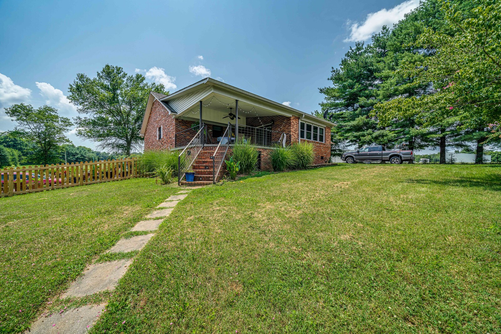 405 Van Elrod Road Sparta, TN 38583 - Photo 6 of 44 Gallery Image 6