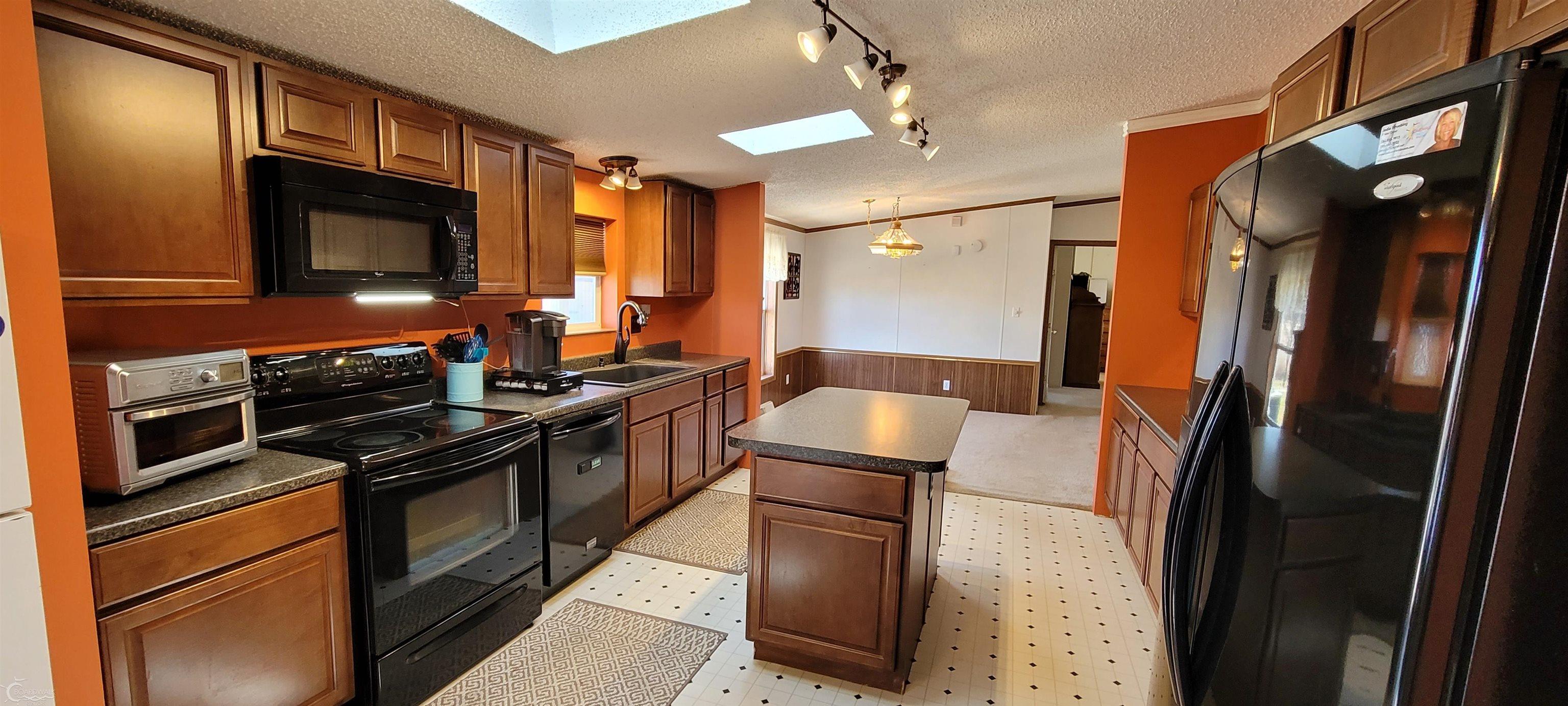 7161 McKinley Road Marine City, MI 48039 - Photo 20 of 55 50104194-19.JPG
