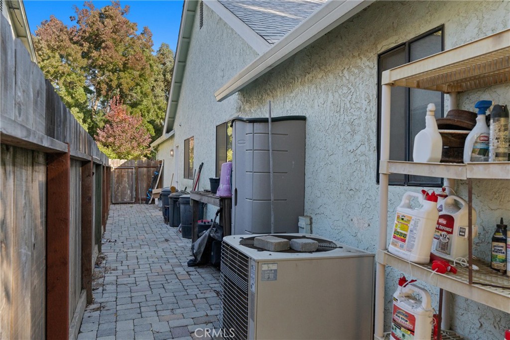 23 Carriage Lane Chico, CA 95926 - Photo 25 of 41 a utility room with dryer and washer