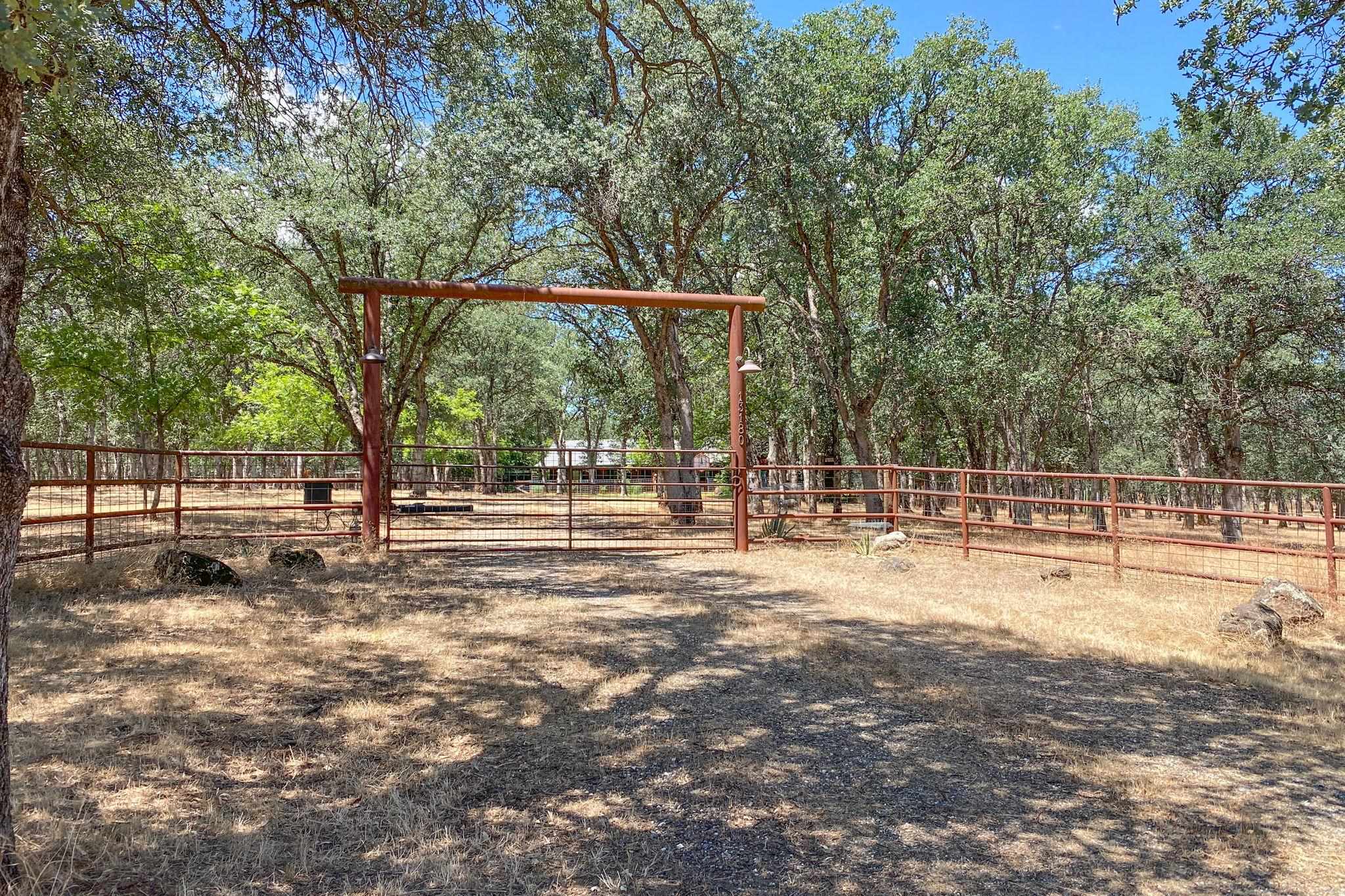 13180 Montecito Road Red Bluff, CA 96080 - Photo 56 of 75