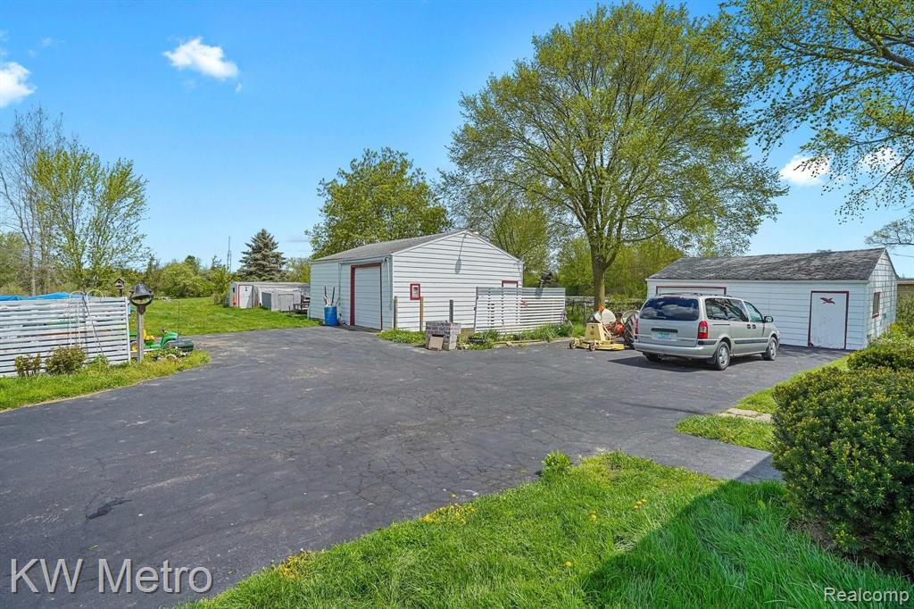 1152 West Dodge Road Clio, MI 48420 - Photo 3 of 25