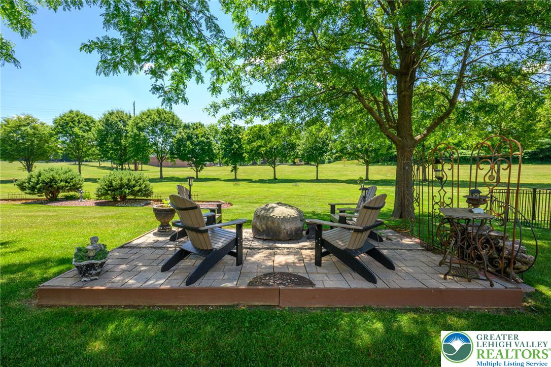 5331 Greenbriar Drive Bethlehem, PA 18017 - Photo 45 of 58 Fire pit